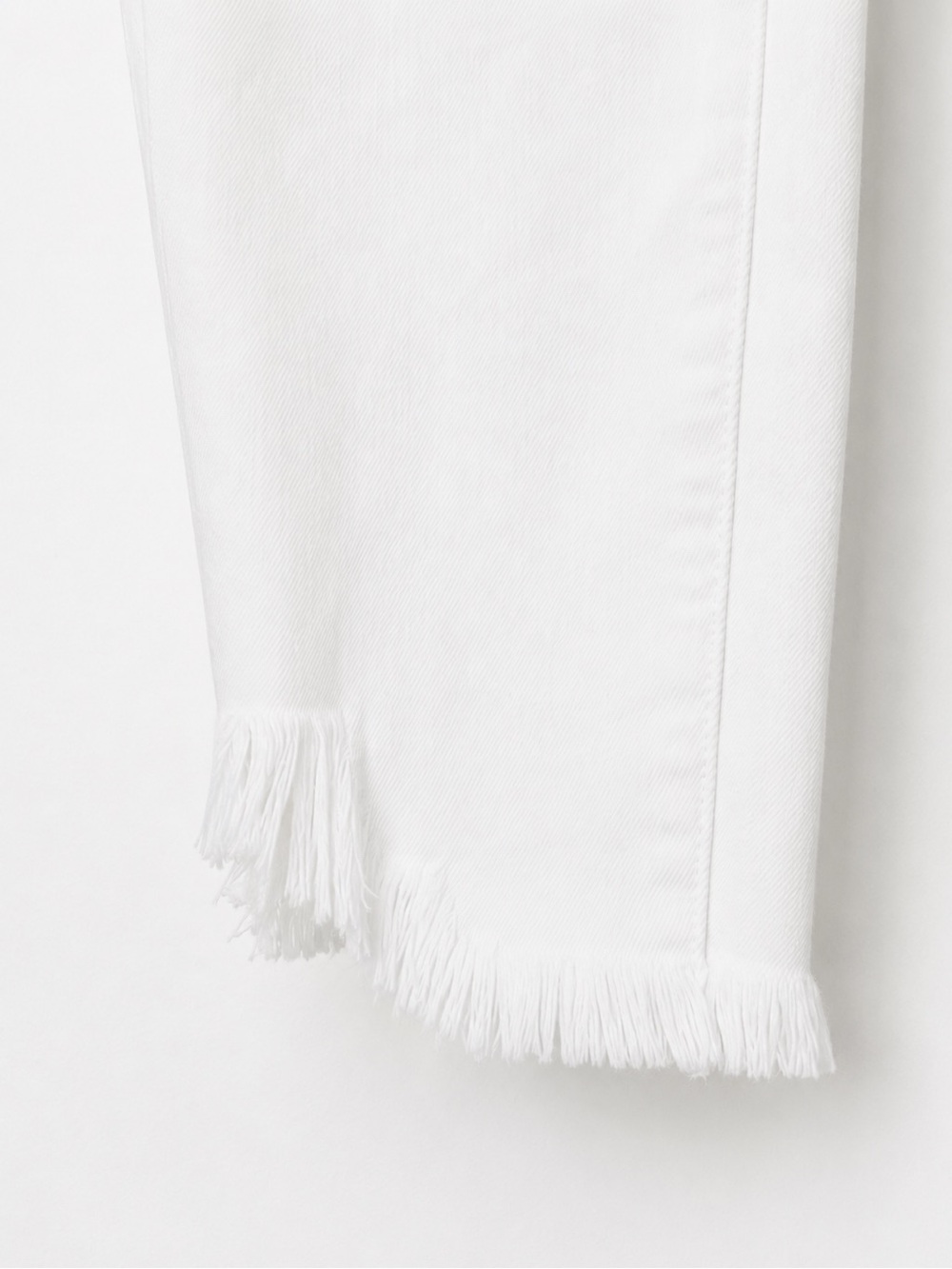 NWT Kancan High Rise Super Skinny White Jeans 27 | Frayed Hem: Coastal Chic - Picture 4 of 6